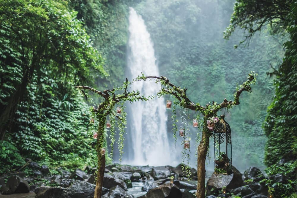 9-air-terjun-nungnung