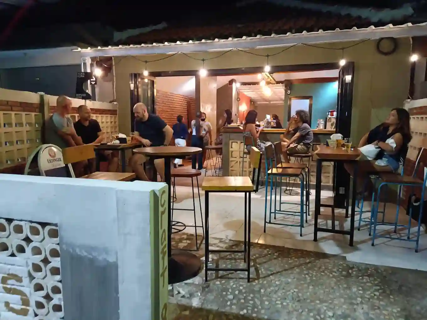 credit:-google-maps---lola’s-–-tap-craft-beer-bar-|-shot-by-julita-maria-dyah credit:-google-maps---lola’s-–-tap-craft-beer-bar-|-shot-by-julita-maria-dyah