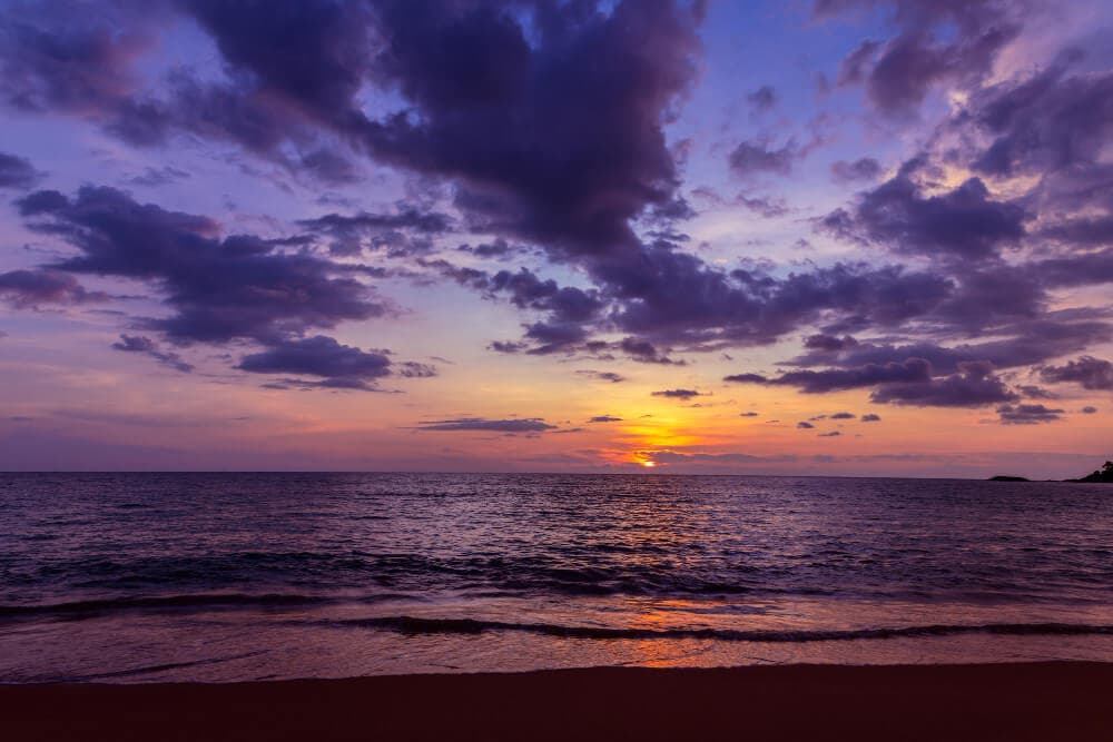pantai-legian-bali