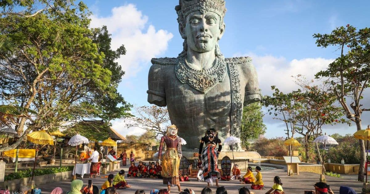 garuda-wisnu-kencana-cultural-park-(gwk) garuda-wisnu-kencana-cultural-park-(gwk)