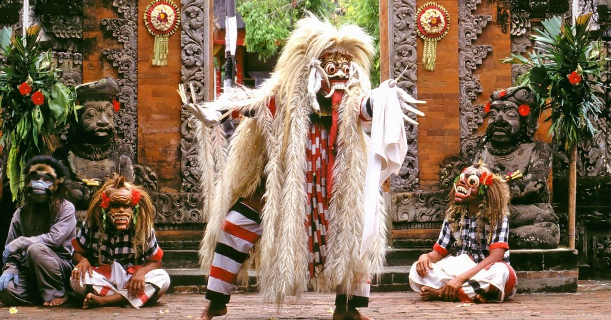 barong-&-kris-dance barong-&-kris-dance