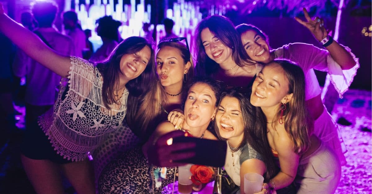 kuta-beach-nightlife kuta-beach-nightlife