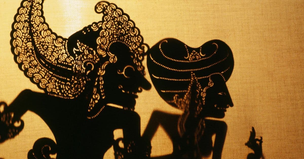 wayang-kulit-(shadow-puppet) wayang-kulit-(shadow-puppet)