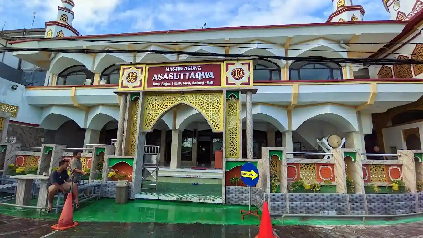 credit:-google-maps---masjid-agung-asasuttaqwa-|-shot-by-apriska-wahyu-courniawan credit:-google-maps---masjid-agung-asasuttaqwa-|-shot-by-apriska-wahyu-courniawan