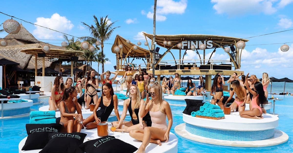 main-attractions-at-finns-beach-club-(1) main-attractions-at-finns-beach-club-(1)