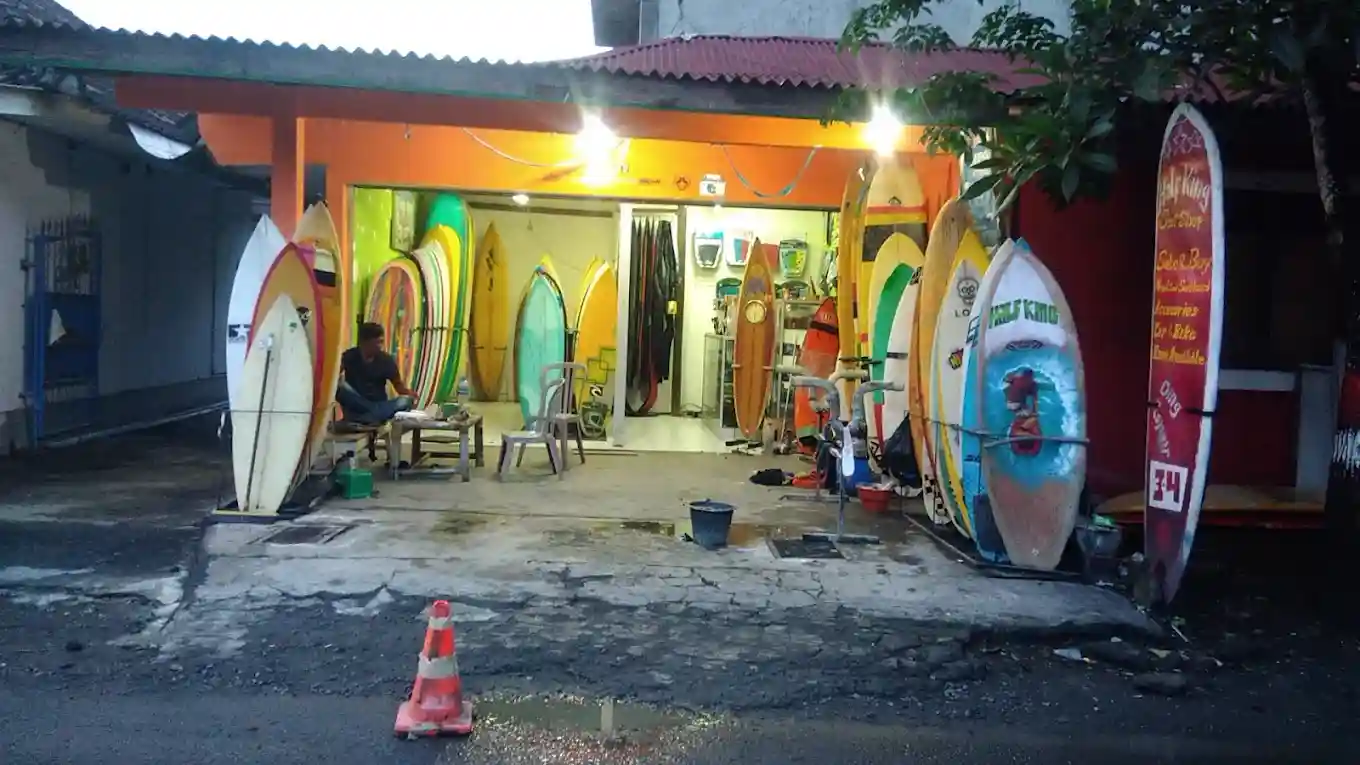 credit:-google-maps---half-king-surfshop-|-shot-by-sigit-setyosari credit:-google-maps---half-king-surfshop-|-shot-by-sigit-setyosari