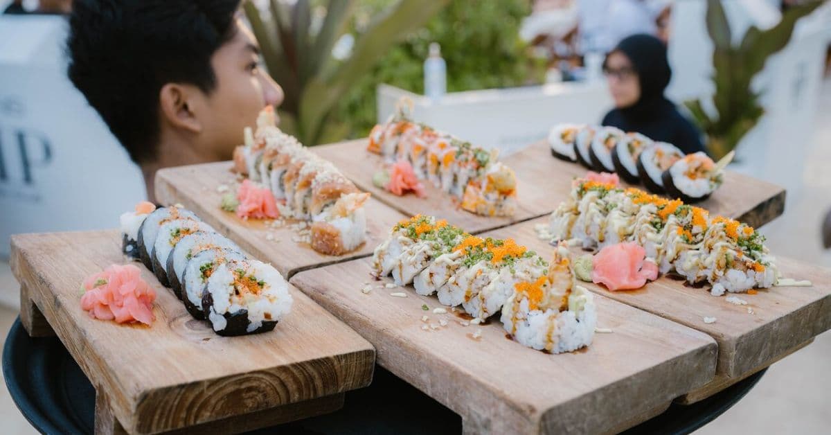 sushi-boat-delivery-finns-beach sushi-boat-delivery-finns-beach