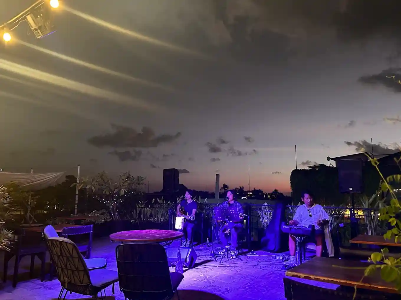 credit:-google-maps---heaven-bar-seminyak-|-shot-by-n-chopra credit:-google-maps---heaven-bar-seminyak-|-shot-by-n-chopra