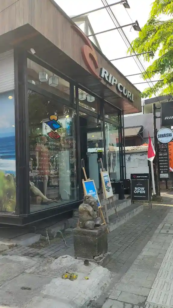 credit:-google-maps---rip-curl-seminyak-|-juntrink-juntrink credit:-google-maps---rip-curl-seminyak-|-juntrink-juntrink