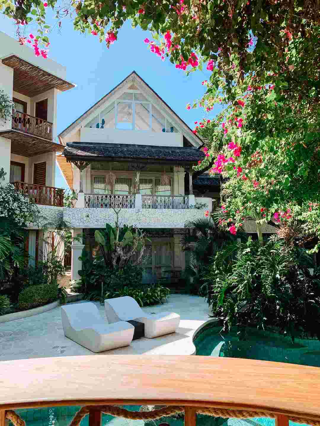 credit:-instagram-@kresnabythesea credit:-instagram-@kresnabythesea