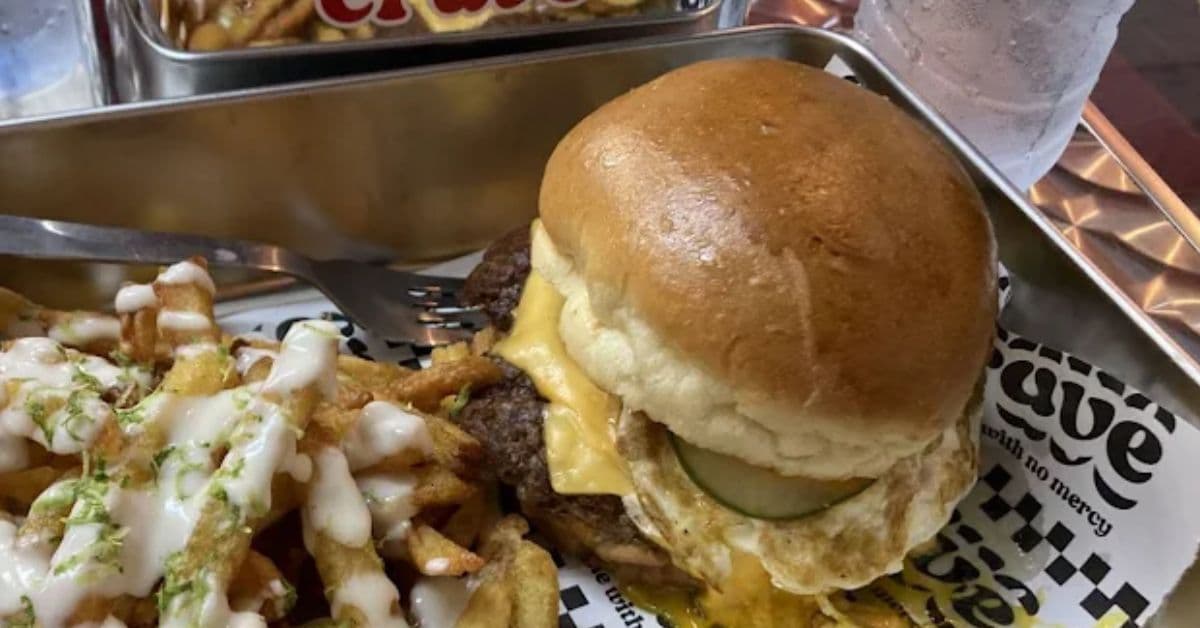 crave-burger-berawa crave-burger-berawa