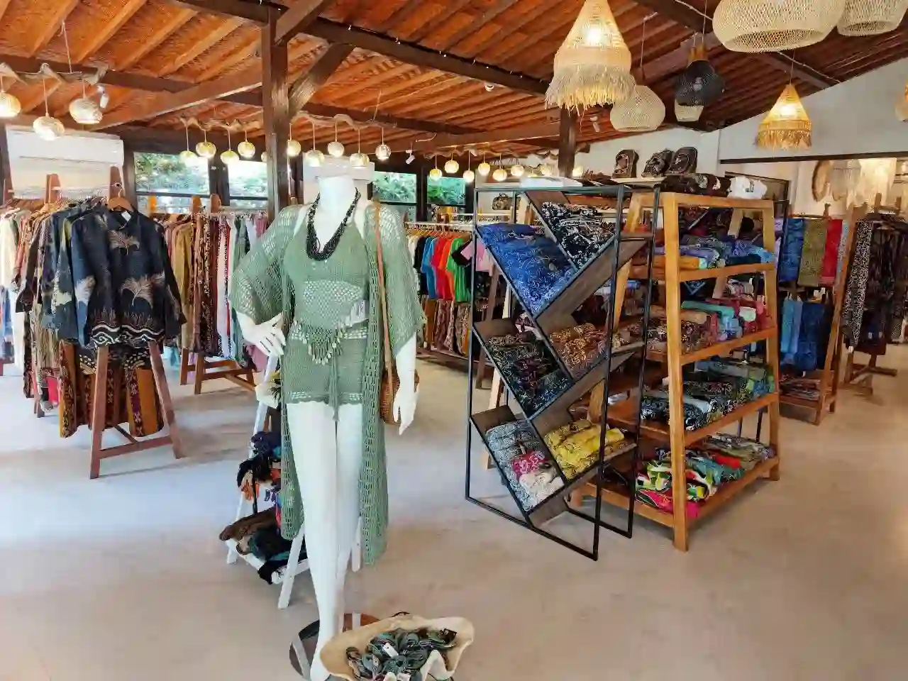 credit:-google-maps---seminyak-gallery---bali-arts-&-crafts credit:-google-maps---seminyak-gallery---bali-arts-&-crafts