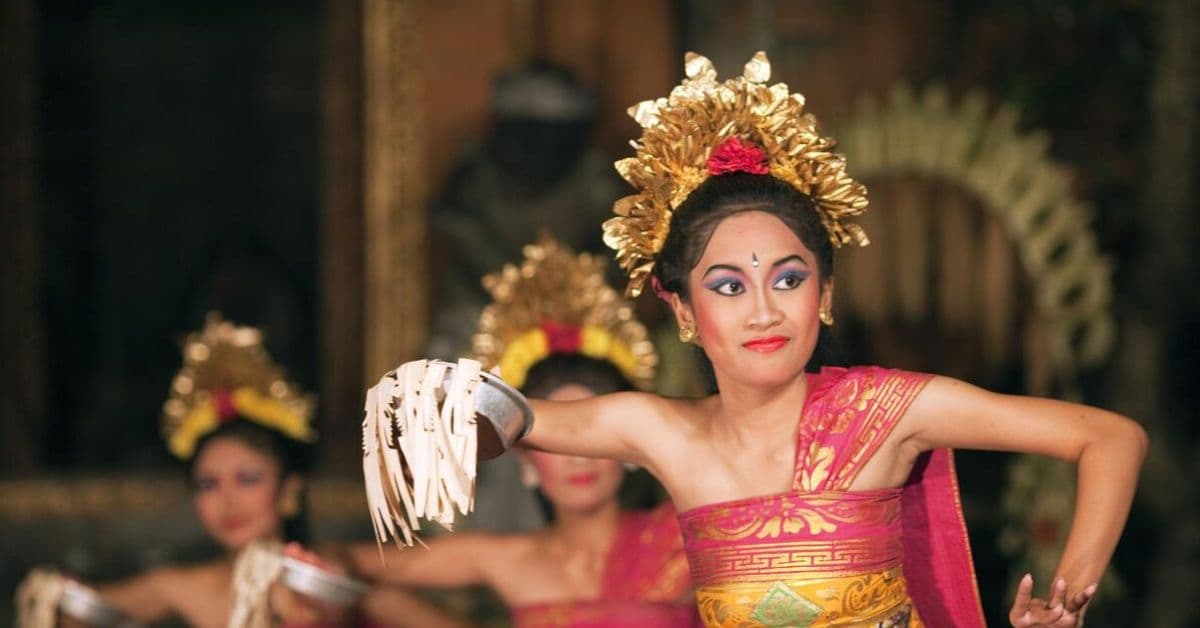 pendet-dance pendet-dance