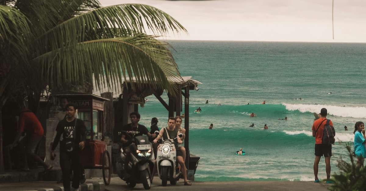 make-sure-to-safe-to-ride-a-motorcycle-in-bali make-sure-to-safe-to-ride-a-motorcycle-in-bali